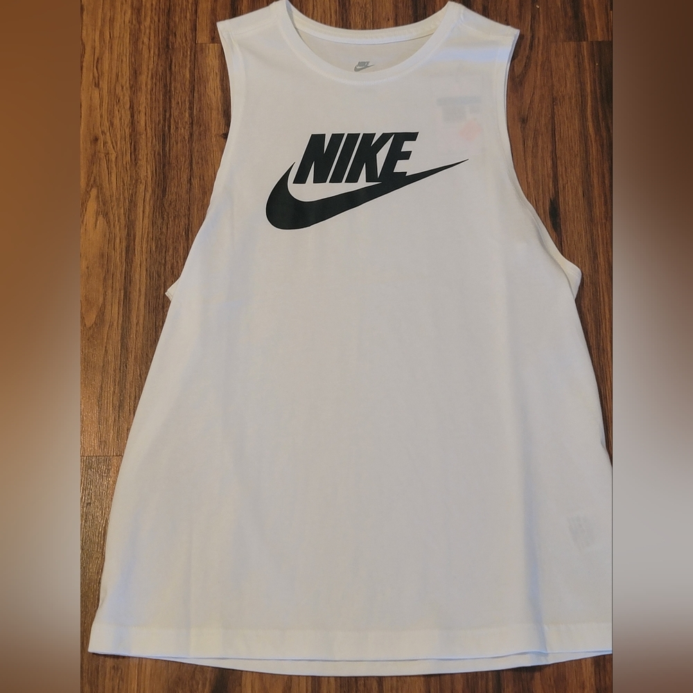 NIKE SHIRT...